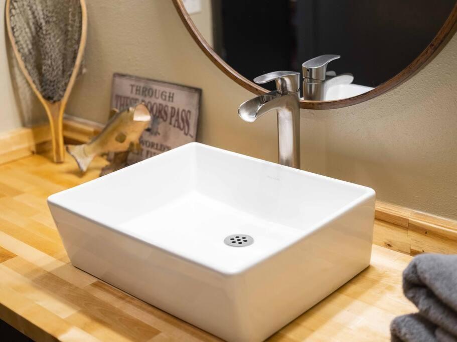 Stonegate Lodge Bear'S Den Kitchen, Pool, Firepit, Wifi ,Smart Tvs 尤里卡斯普林斯 外观 照片