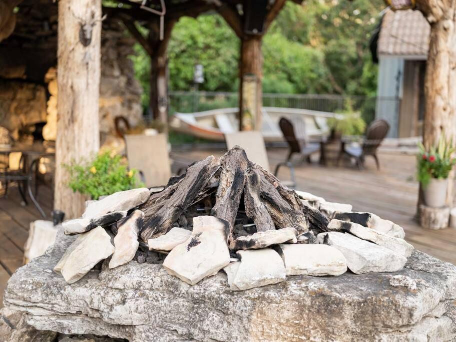 Stonegate Lodge Bear'S Den Kitchen, Pool, Firepit, Wifi ,Smart Tvs 尤里卡斯普林斯 外观 照片